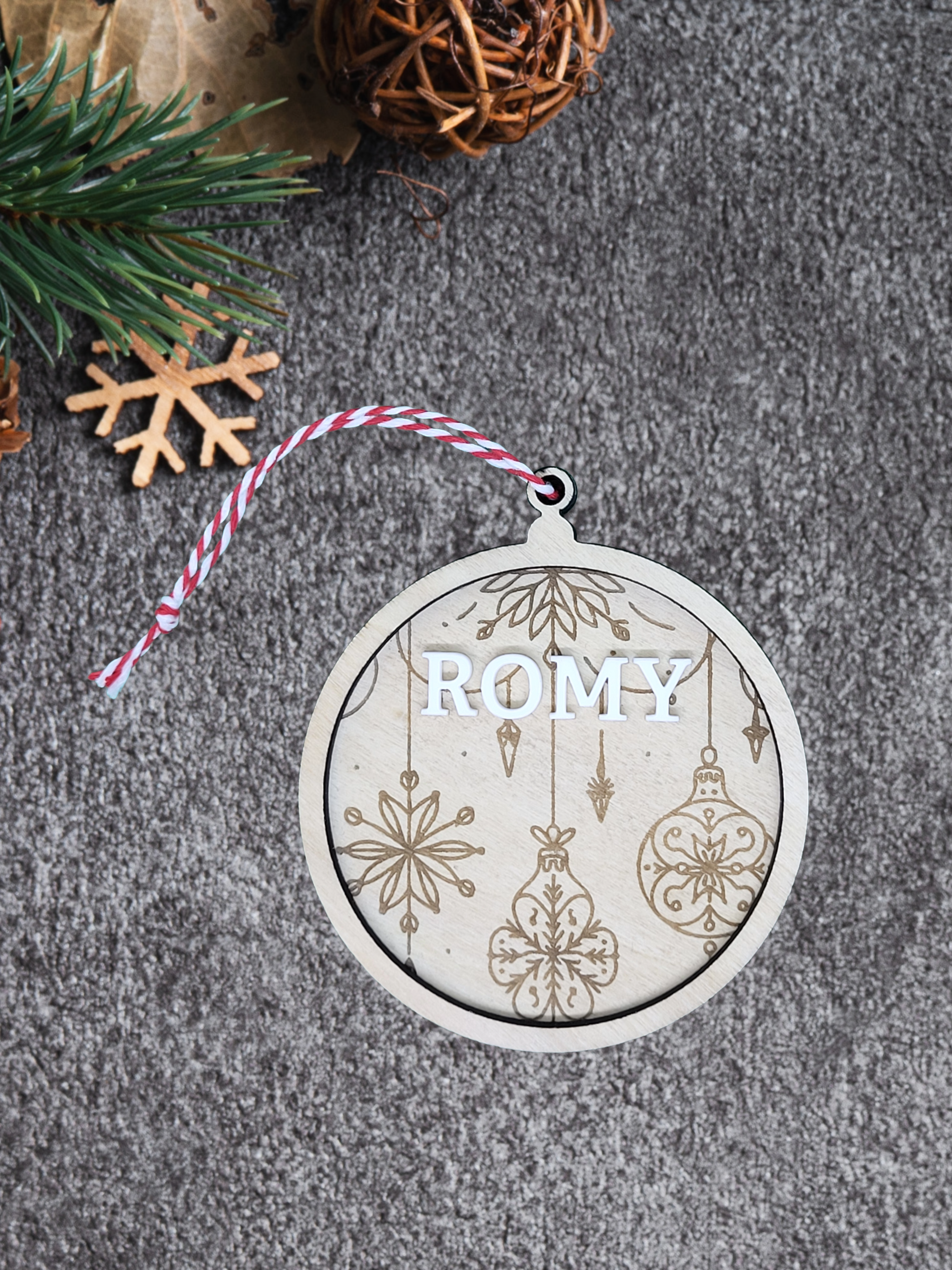 Boule arabesque de Noël