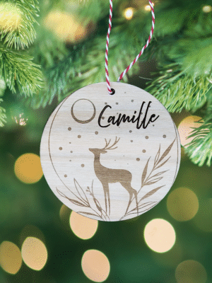 25. Cerf simple Cerf de Noël sous la neige