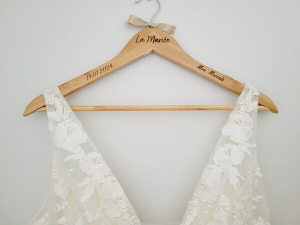 Cintre de mariage personnalisé